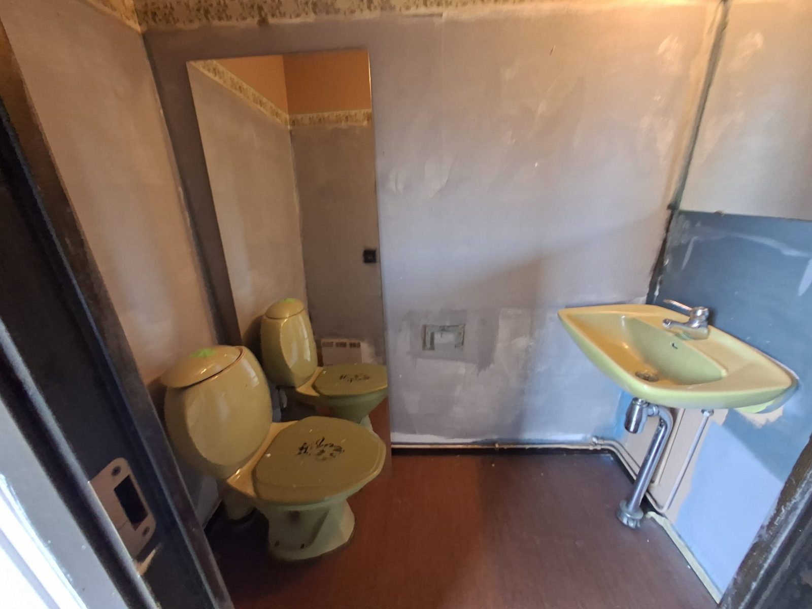 Guest WC (dated)